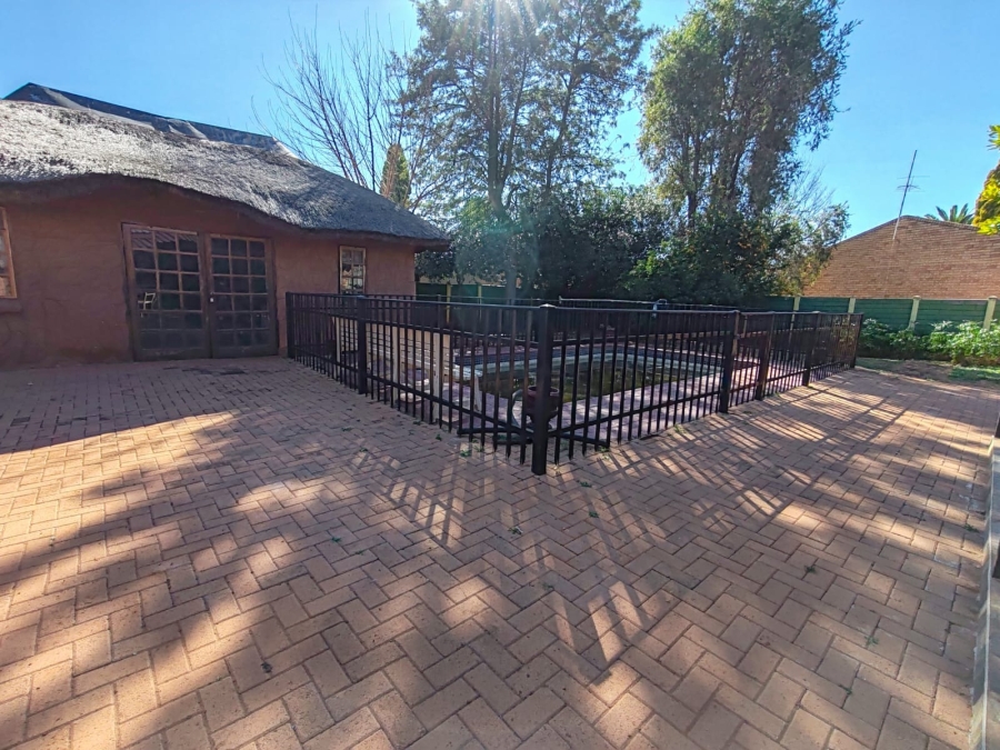 4 Bedroom Property for Sale in Dassie Rand North West